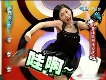మΪ
