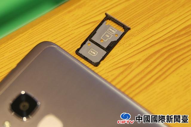 荣耀畅玩5C评测:899元能否叫板红米魅蓝?