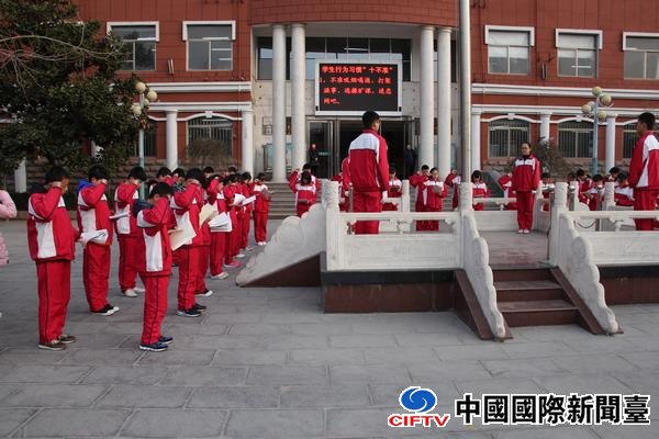 Ƭ 020.jpg