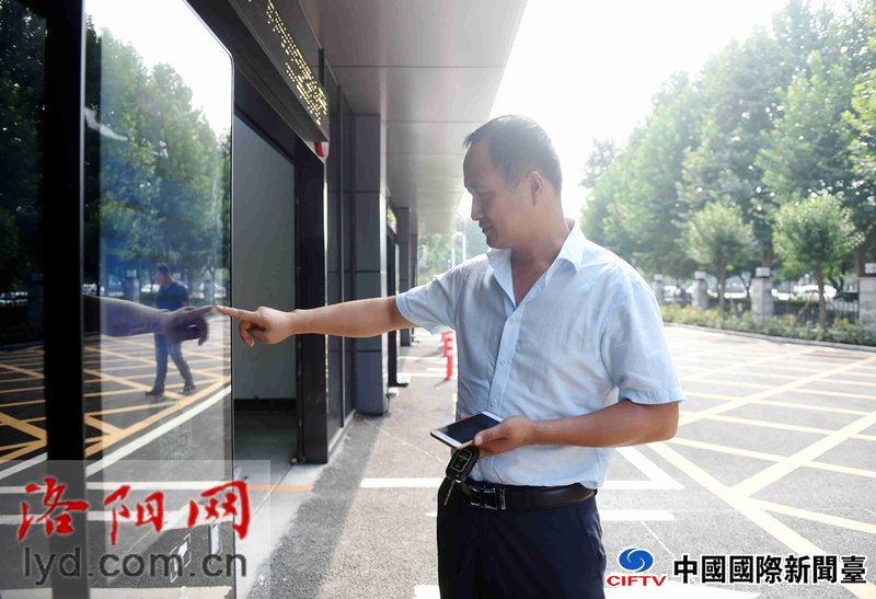 点击 进入图片频道>>