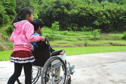 ��综���޷����ߣ��쿭��һ��ʱ��������ڼҸ�����������