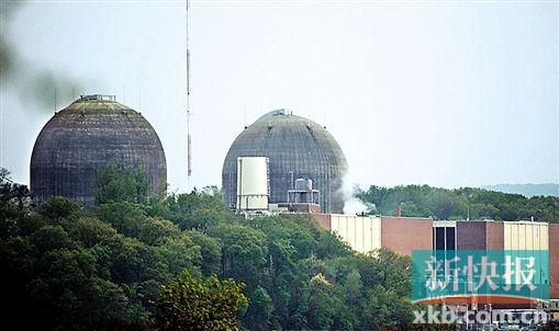 9日,纽约北部的印第安角核电站因变压器起火暂时关闭,但官员表示核电站状态稳定并不会对周围居民产生任何影响。新华社发 9日,纽约北部的印第安角核电站因变压器起火暂时关闭,但官员表示核电站状态稳定并不会对周围居民产生任何影响。新华社发