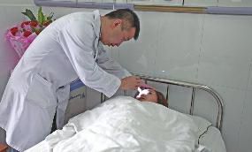 ��СԬ��˵���չ�ȥ�������ʿ�ڽ����������������õ���Ӱ��5��12�գ���ֵ��ʿ�ڡ�����������������ҽԺѪҺ��ʪ���߿ƻ�ʿСԬ���ڹ���ʱ����һ��������Ź��Ŀǰ�������ơ�