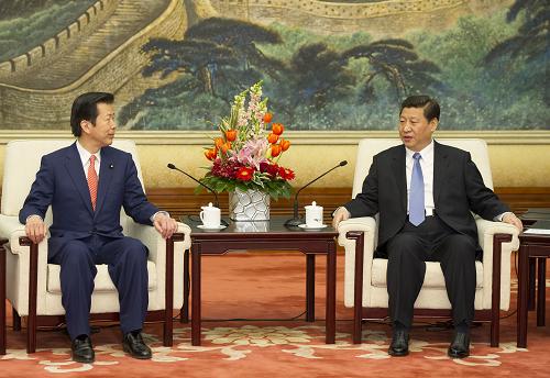 中国家主席习近平2013年1月25日在人民大会堂会见日本公明党党首山口那津男。(图片来自外交部网站) 中国家主席习近平2013年1月25日在人民大会堂会见日本公明党党首山口那津男。(图片来自外交部网站)