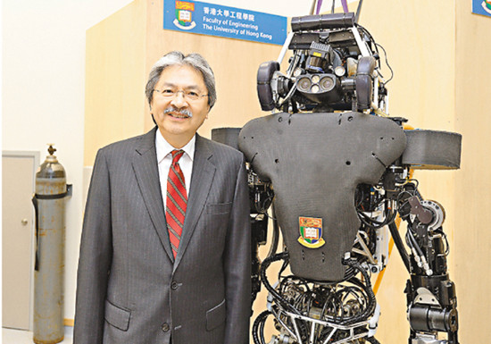 曾俊华:香港需创新科技善用机械人提高生产力